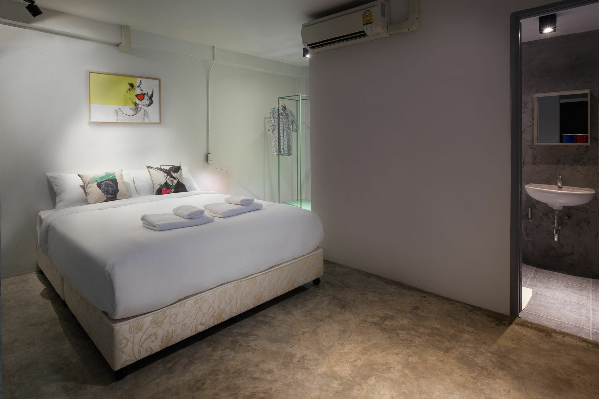 W1A Jomtien Otel Dış mekan fotoğraf